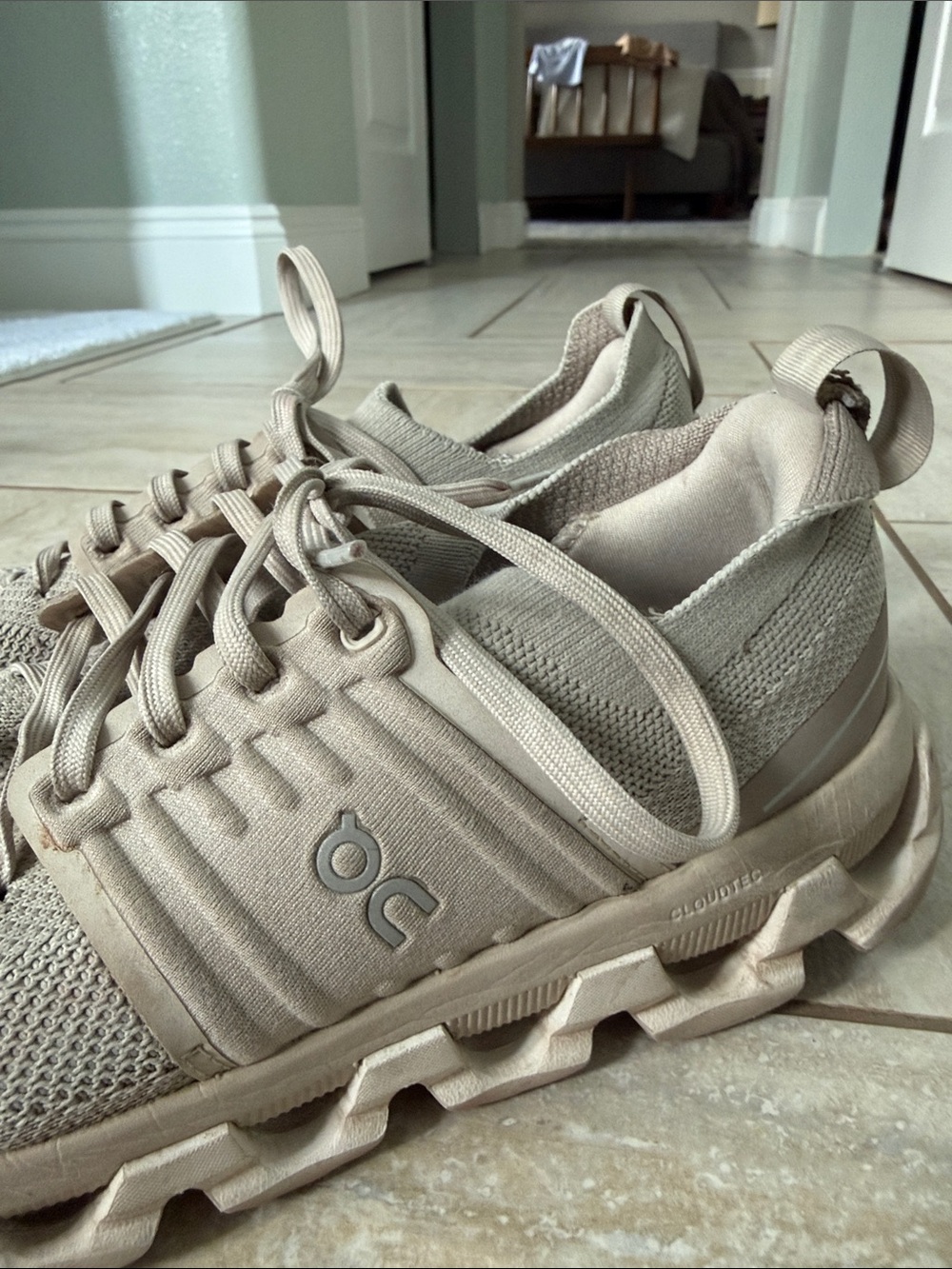 On Cloudswift 3 Women Size 7.5 Athletic Running Walking Shoes - Picture 16 of 16